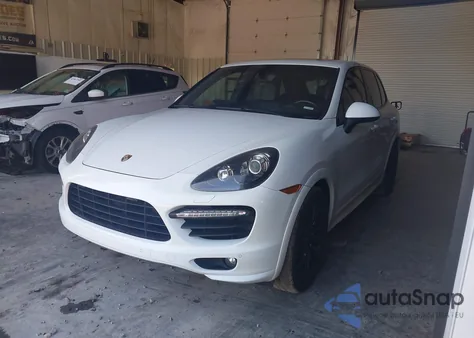 2013 Porsche Cayenne Gts из США, поврежденный, VIN WP1AD2A2XDLA71102